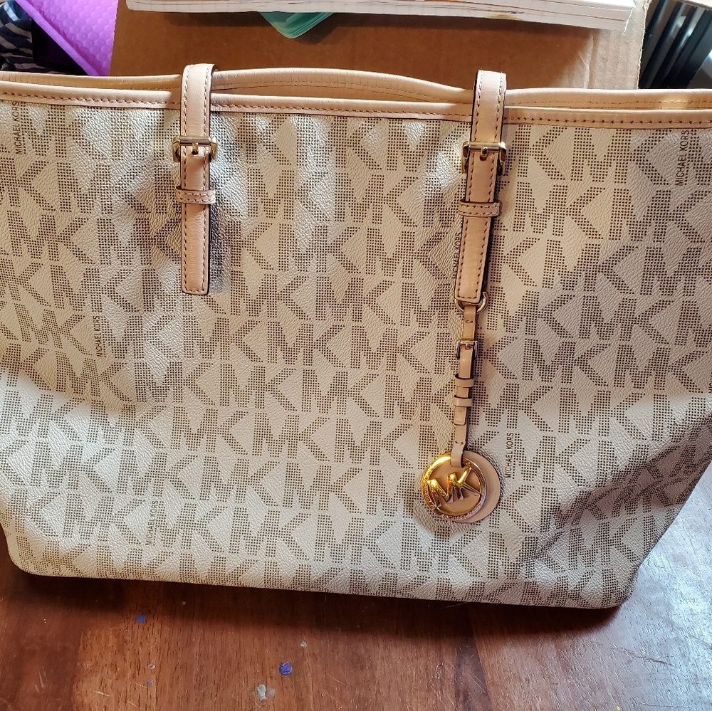 Micheal Kors large tote bag